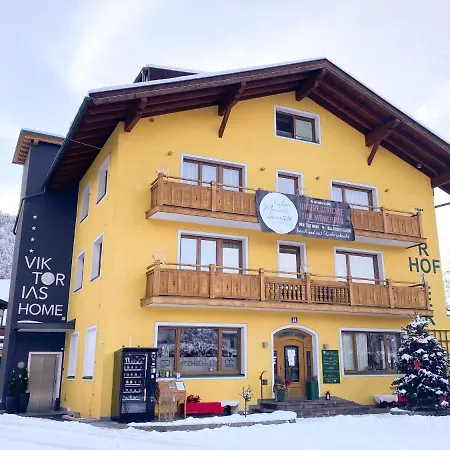 Hotel Viktorias Home In Kufstein Отель 4*