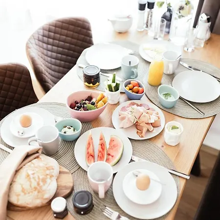 Hotel Viktorias Home In Kufstein Отель