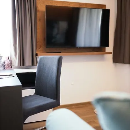 Viktorias 公寓式酒店 4*